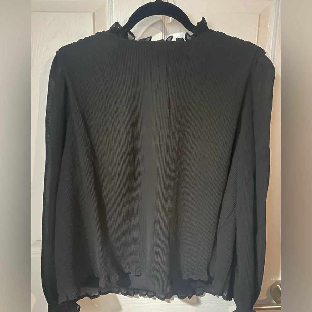 Black Ribbed Ruffle Sleeve Blouse